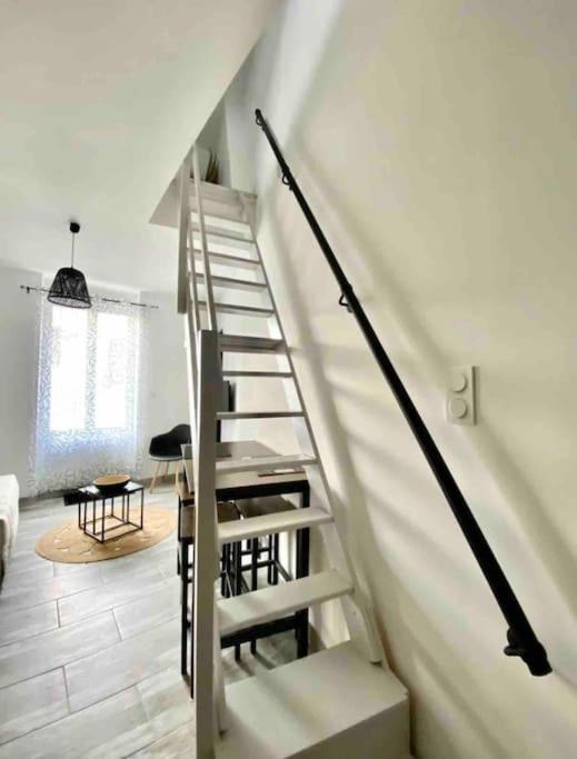 Appartement Centre Ville Saint-Amand-Mont-Rond Exteriér fotografie